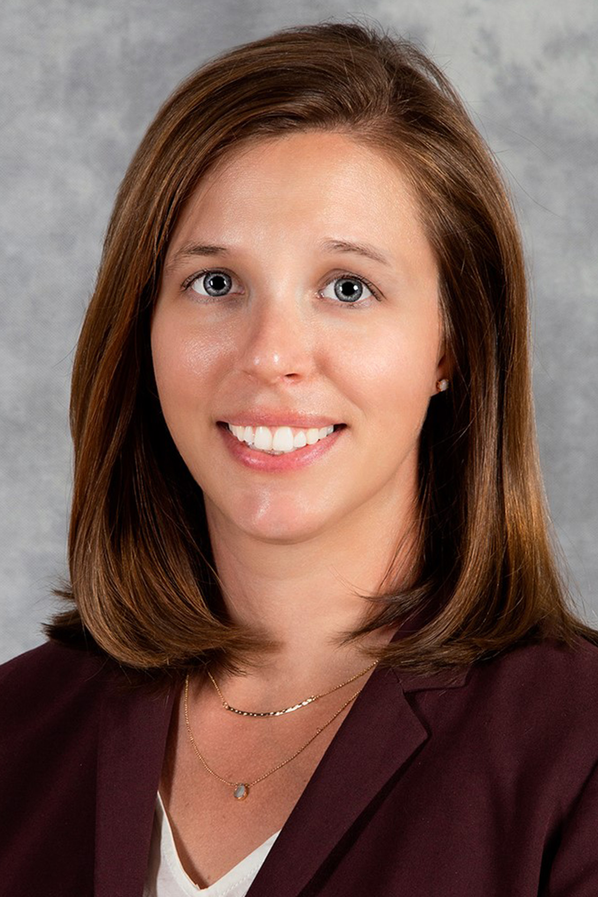 Headshot_Laura Knoll_2 Headshot Laura Knoll