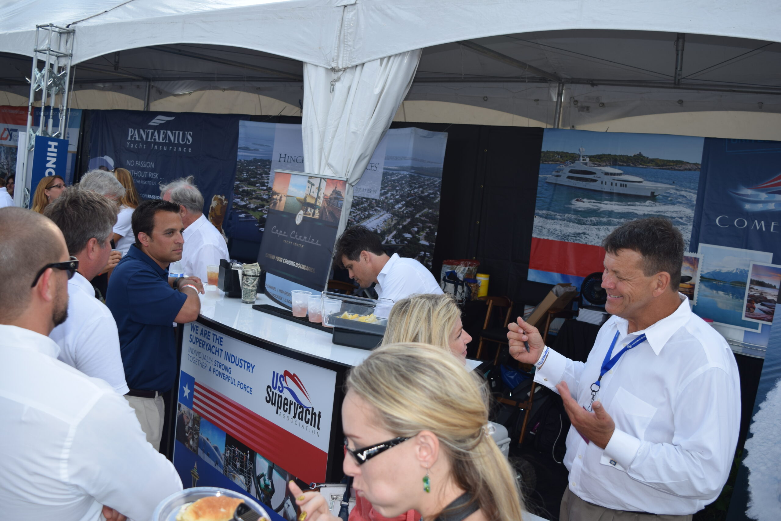 USSA - Palm Beach international boat show pavillion bar